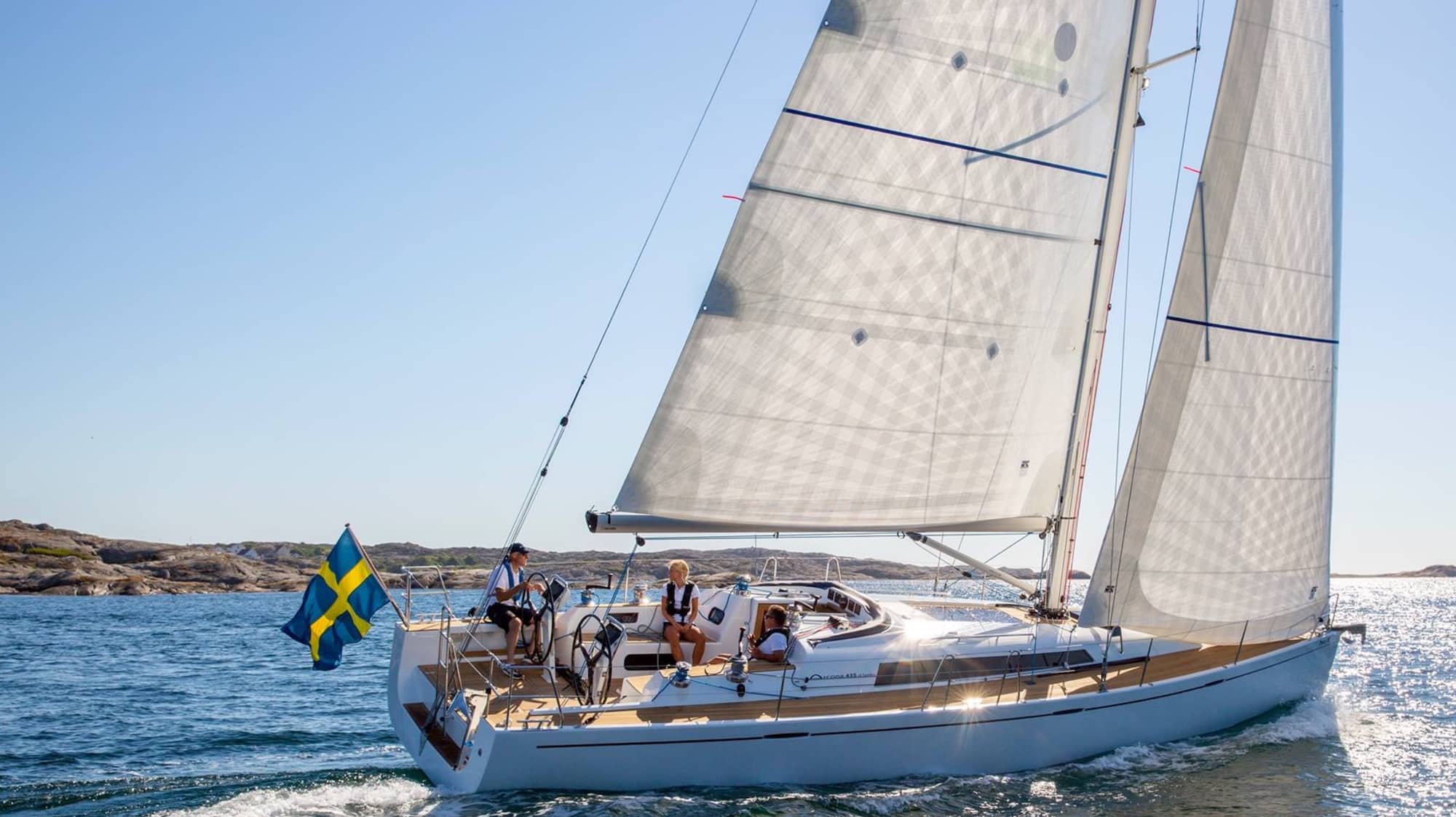 Cruising sails - Most sailors tend to both cruise and race. Therefore, we primarily offer “performance" cruising sails. Even those who never race want their boat to sail well and reliably. Our performance c